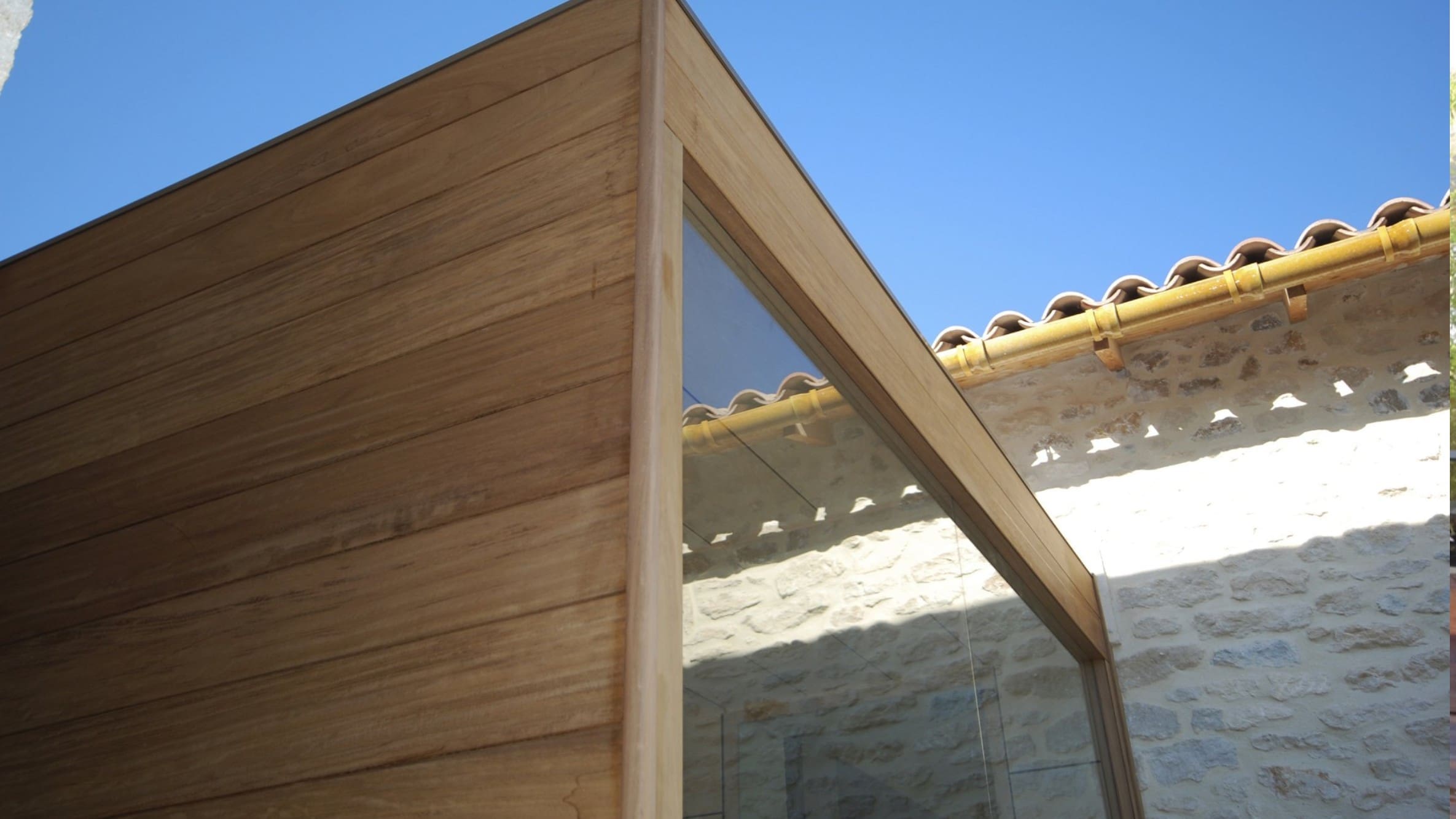 Outdoor Hammam, flat roof