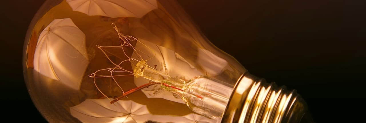 Elige Inbeca. Innovación. Bombilla incandescente.