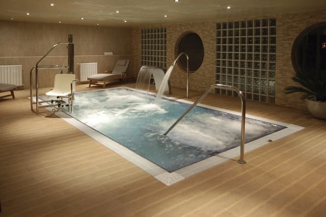 Piscines en mosaïque, Choisissez Inbeca