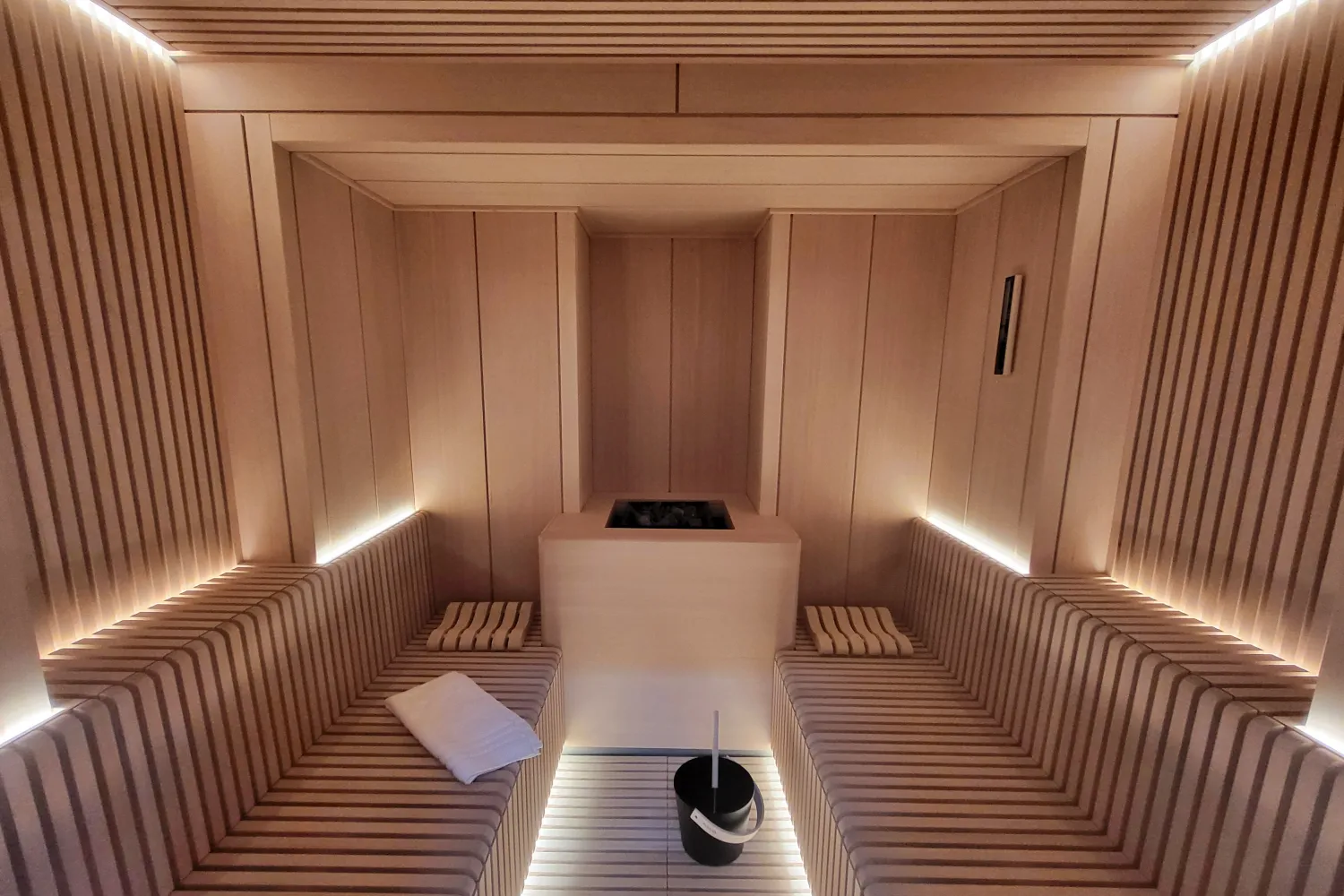 Sauna Berlín, Sauna adaptada al espacio del cliente.